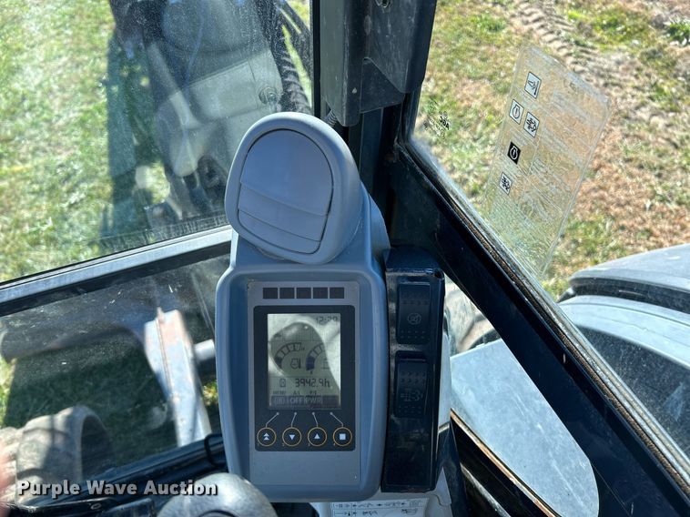 image for item NR9431 2015 John Deere 60G  mini excavator