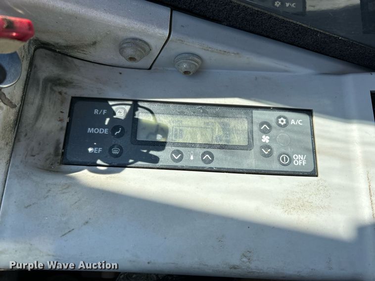 image for item NR9431 2015 John Deere 60G  mini excavator