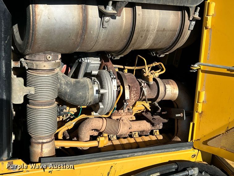 image for item NR9445 2013 John Deere 750K LGP  dozer