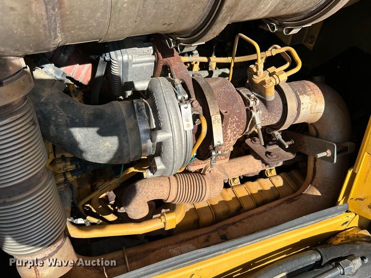 image for item NR9445 2013 John Deere 750K LGP  dozer