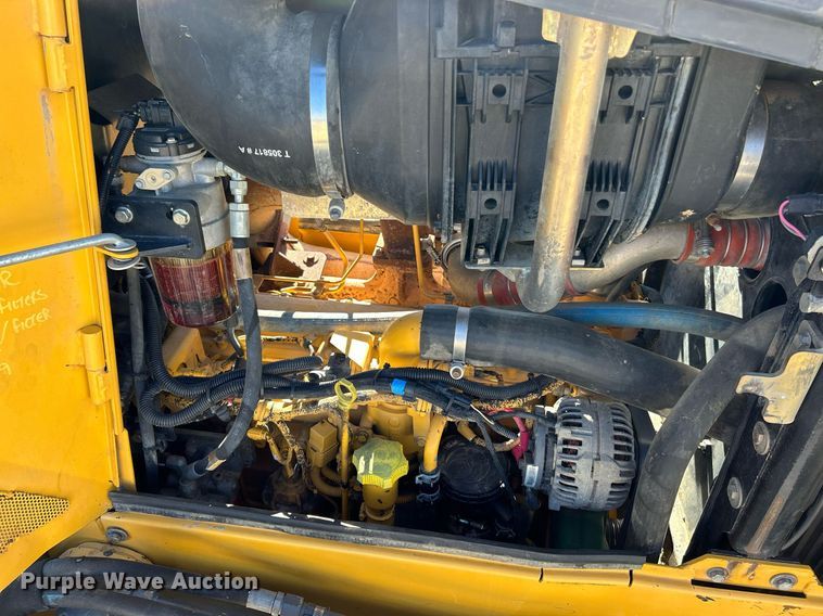 image for item NR9445 2013 John Deere 750K LGP  dozer