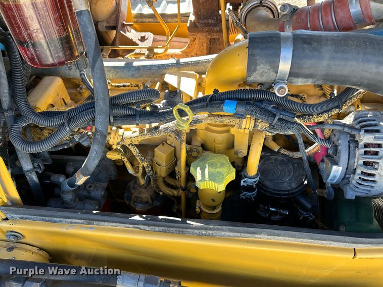 image for item NR9445 2013 John Deere 750K LGP  dozer