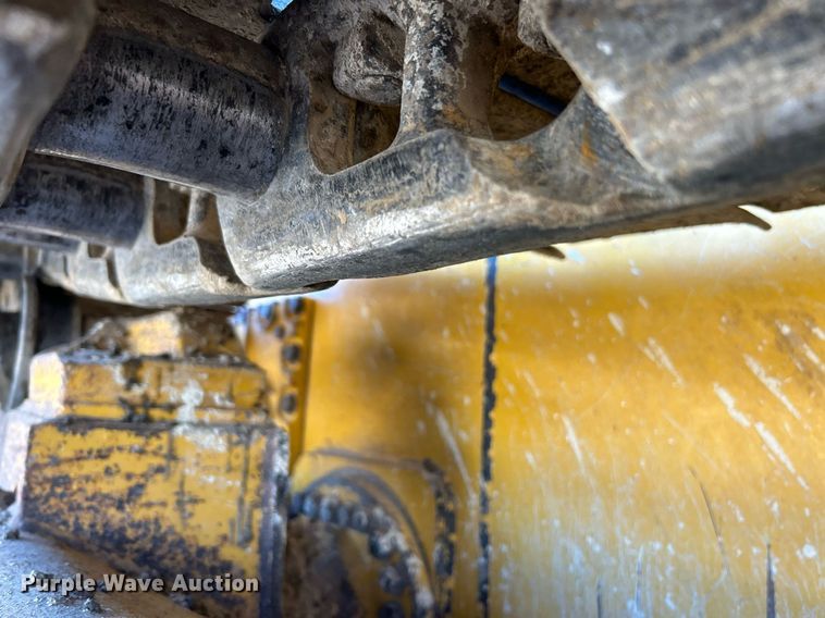 image for item NR9445 2013 John Deere 750K LGP  dozer