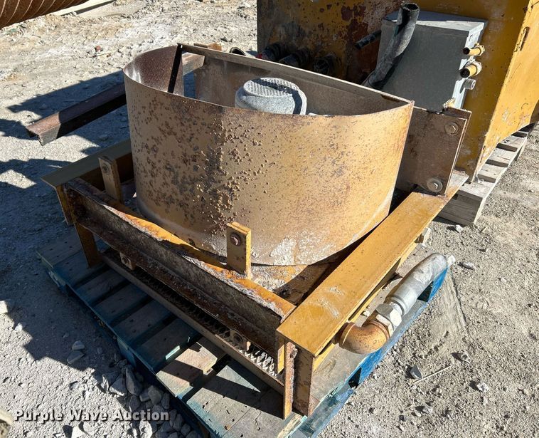 image for item NR9446 Allis Chalmers H-6000 hydrocone crusher