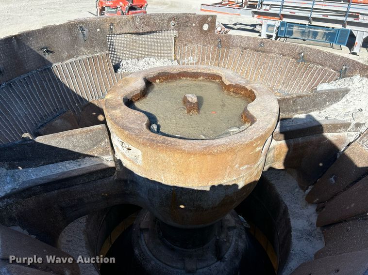 image for item NR9446 Allis Chalmers H-6000 hydrocone crusher