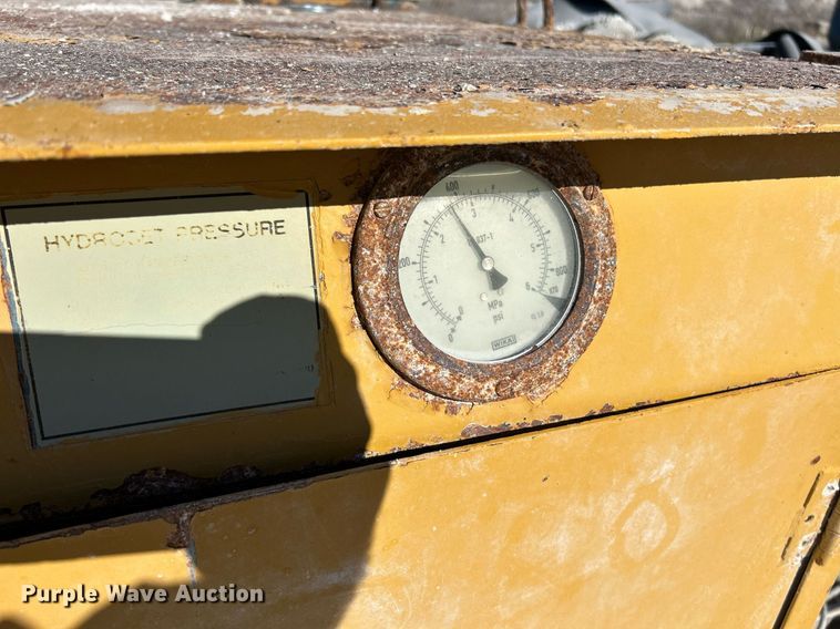 image for item NR9446 Allis Chalmers H-6000 hydrocone crusher