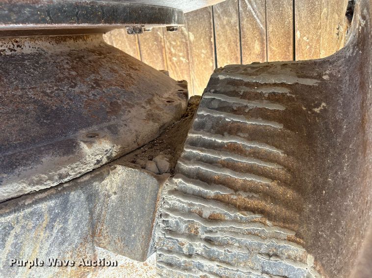 image for item NR9446 Allis Chalmers H-6000 hydrocone crusher