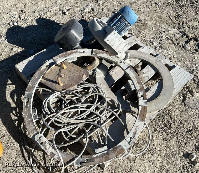 image for item NR9446 Allis Chalmers H-6000 hydrocone crusher