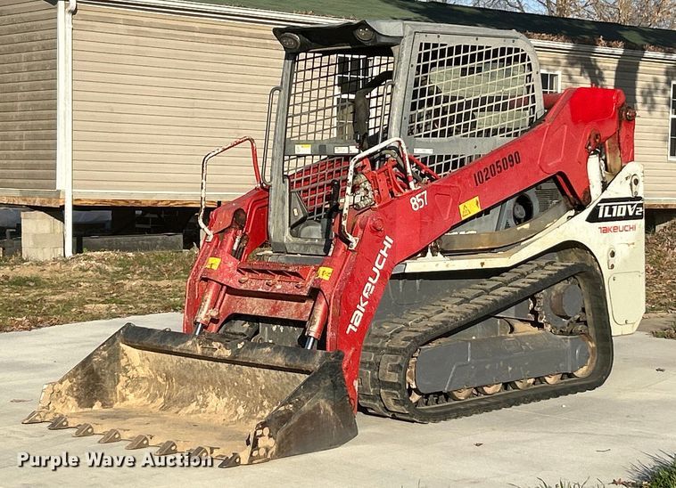 image for item NR9450 2017 Takeuchi TL10V-2  tracked skid steer loader