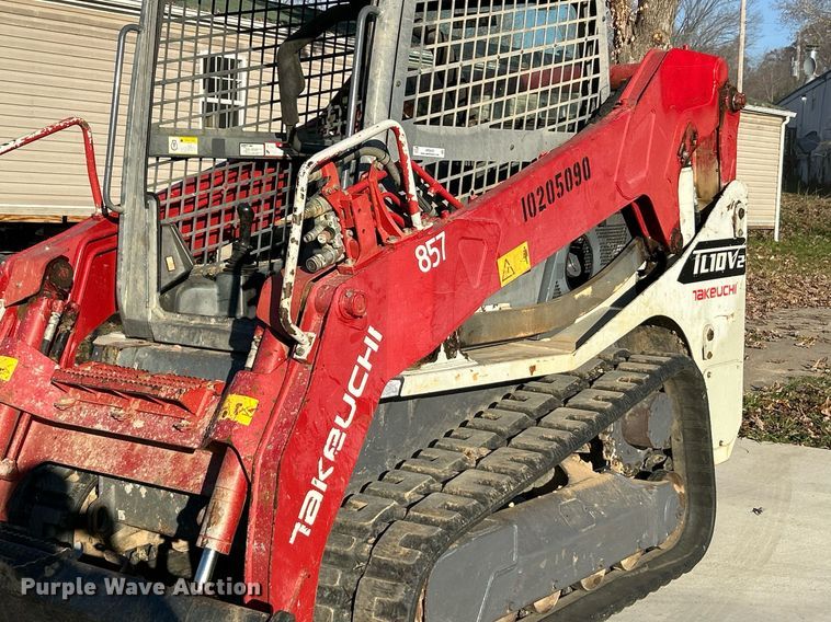 image for item NR9450 2017 Takeuchi TL10V-2  tracked skid steer loader