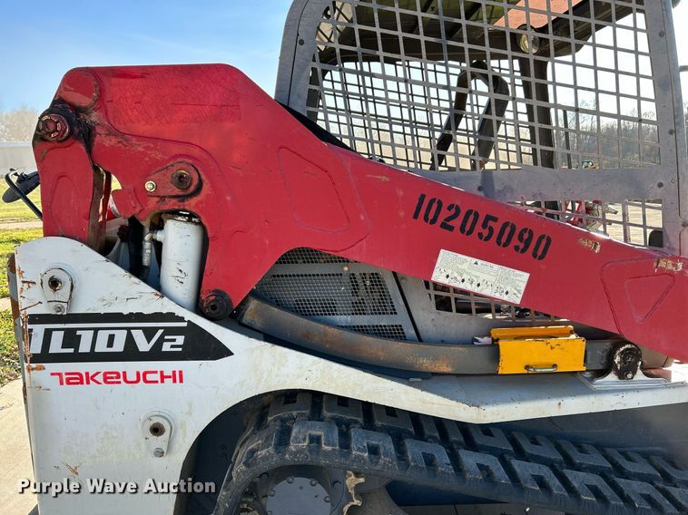 image for item NR9450 2017 Takeuchi TL10V-2  tracked skid steer loader