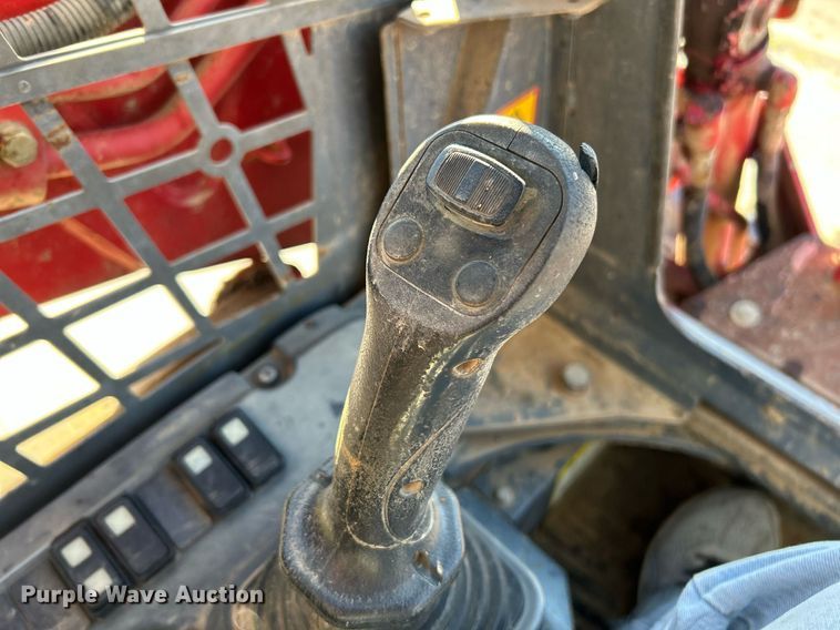 image for item NR9450 2017 Takeuchi TL10V-2  tracked skid steer loader