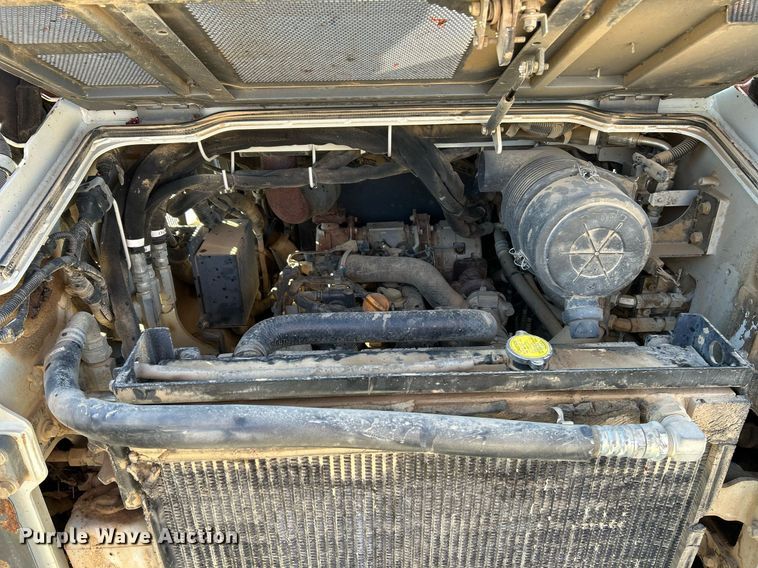 image for item NR9450 2017 Takeuchi TL10V-2  tracked skid steer loader