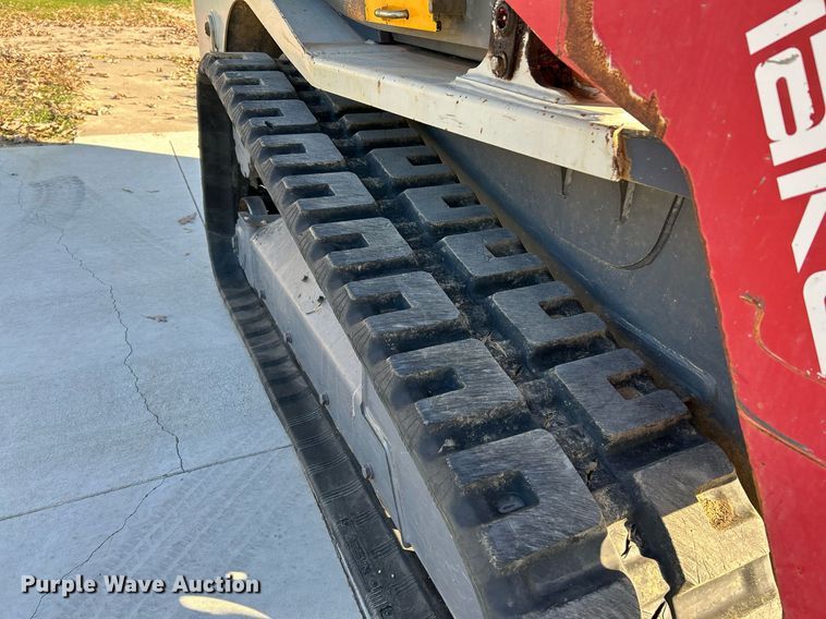 image for item NR9450 2017 Takeuchi TL10V-2  tracked skid steer loader