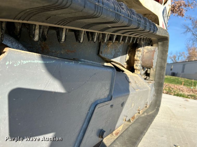 image for item NR9450 2017 Takeuchi TL10V-2  tracked skid steer loader