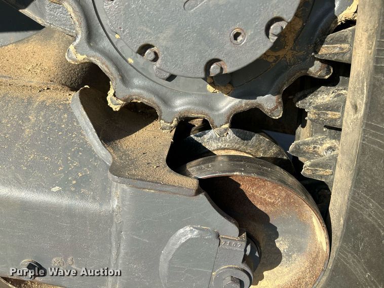 image for item NR9450 2017 Takeuchi TL10V-2  tracked skid steer loader