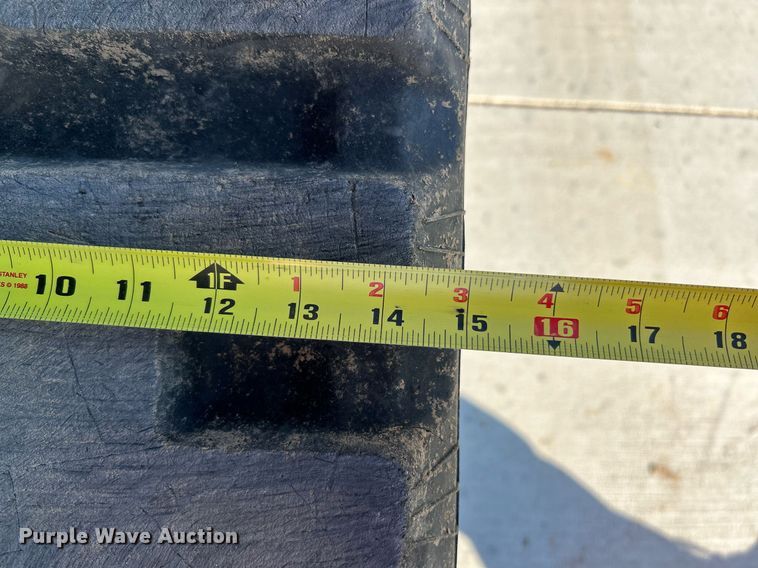 image for item NR9450 2017 Takeuchi TL10V-2  tracked skid steer loader