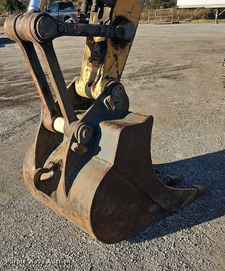 image for item NZ9047 2018 Liebherr R 914 Compact Litronic  excavator