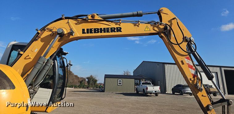 image for item NZ9047 2018 Liebherr R 914 Compact Litronic  excavator