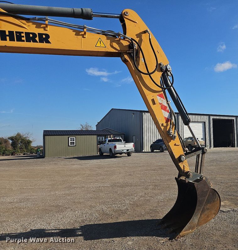 image for item NZ9047 2018 Liebherr R 914 Compact Litronic  excavator