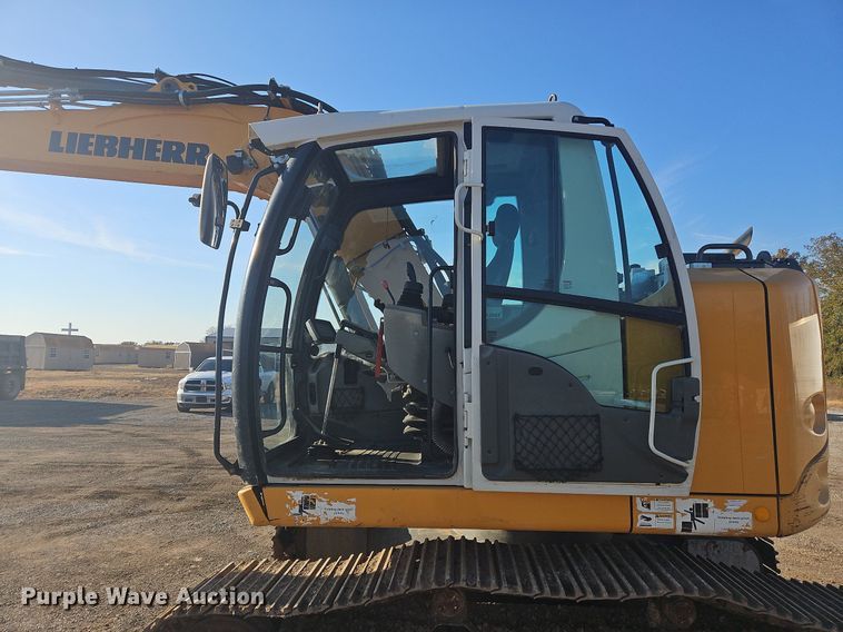 image for item NZ9047 2018 Liebherr R 914 Compact Litronic  excavator