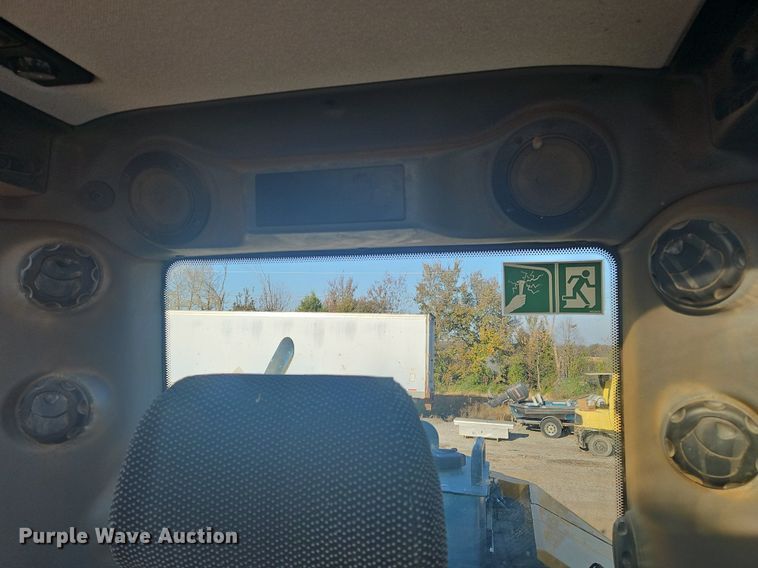 image for item NZ9047 2018 Liebherr R 914 Compact Litronic  excavator