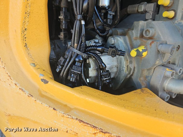 image for item NZ9047 2018 Liebherr R 914 Compact Litronic  excavator