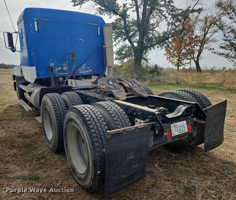 image for item NZ9049 1998 Mack CH613  semi truck
