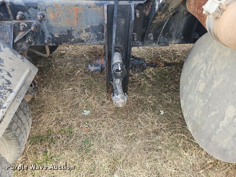 image for item NZ9049 1998 Mack CH613  semi truck