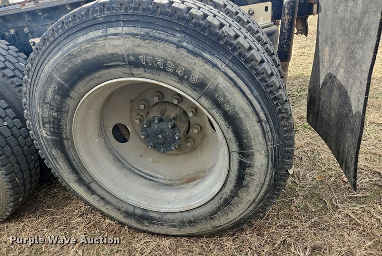 image for item NZ9049 1998 Mack CH613  semi truck