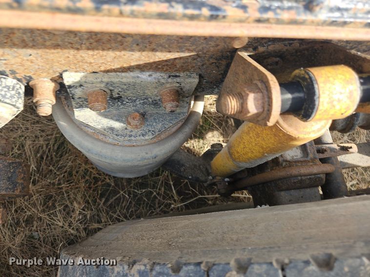 image for item NZ9050 2001 Freightliner FL112  semi truck