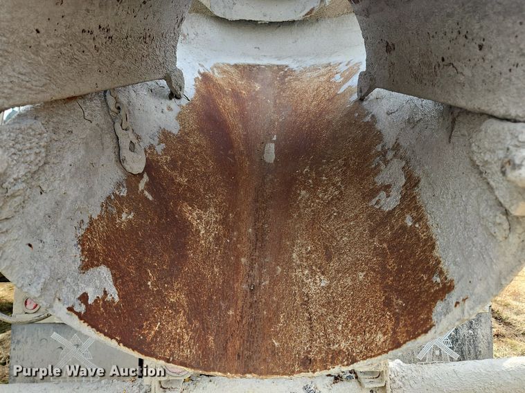 image for item NZ9051 1995 Ford L9000  ready mix truck