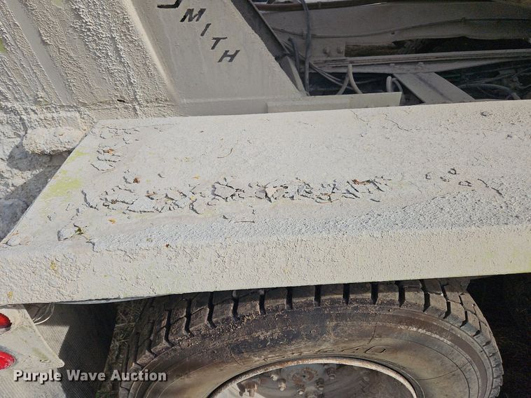 image for item NZ9051 1995 Ford L9000  ready mix truck