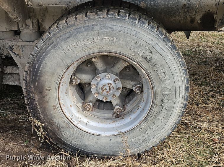 image for item NZ9051 1995 Ford L9000  ready mix truck