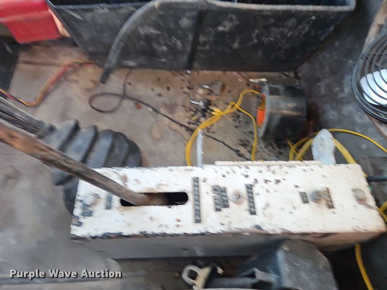 image for item NZ9052 1991 International F5070  ready mix truck