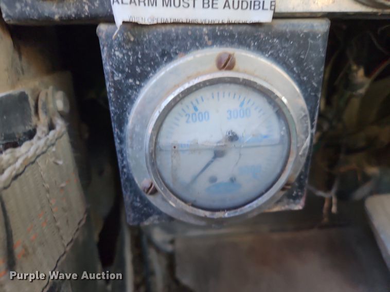 image for item NZ9052 1991 International F5070  ready mix truck