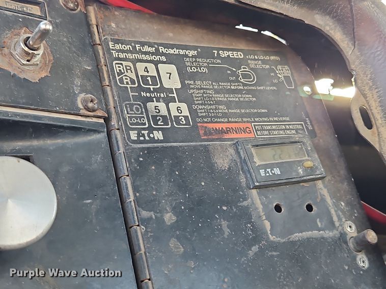 image for item NZ9052 1991 International F5070  ready mix truck