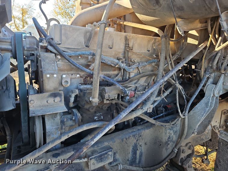 image for item NZ9052 1991 International F5070  ready mix truck