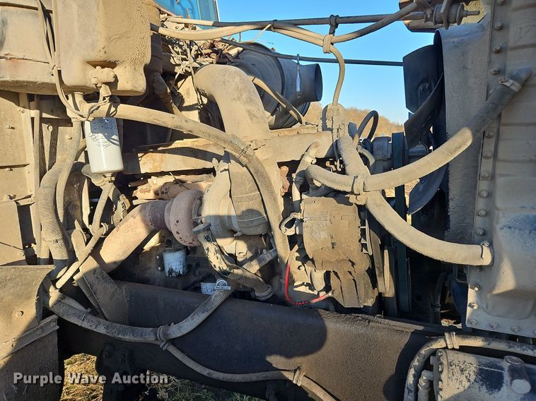 image for item NZ9052 1991 International F5070  ready mix truck