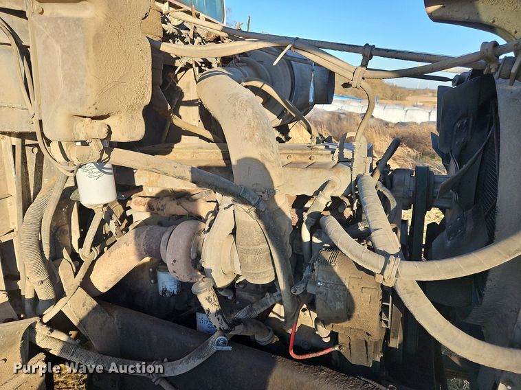 image for item NZ9052 1991 International F5070  ready mix truck