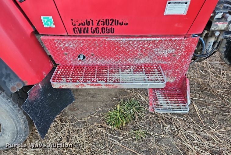 image for item NZ9053 1995 Ford L9000  ready mix truck