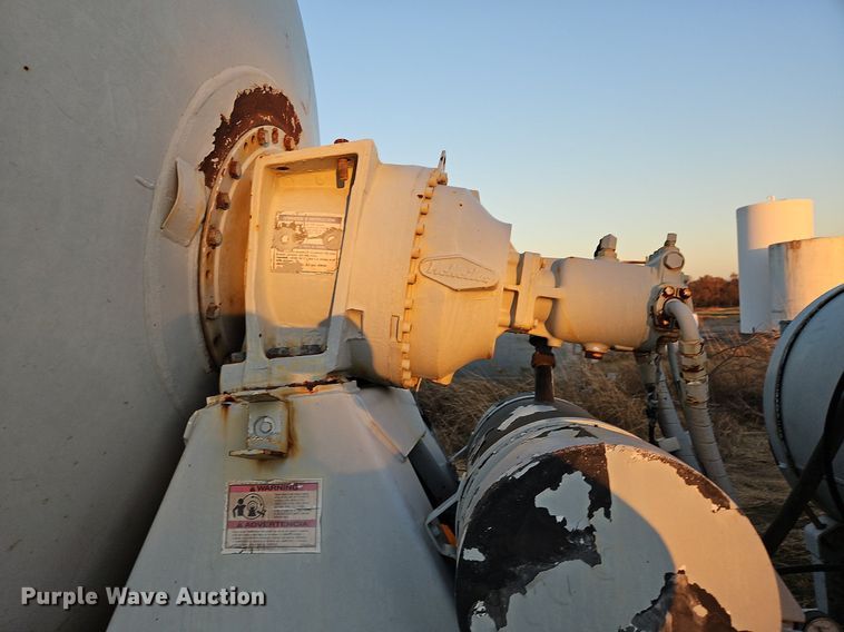 image for item NZ9053 1995 Ford L9000  ready mix truck