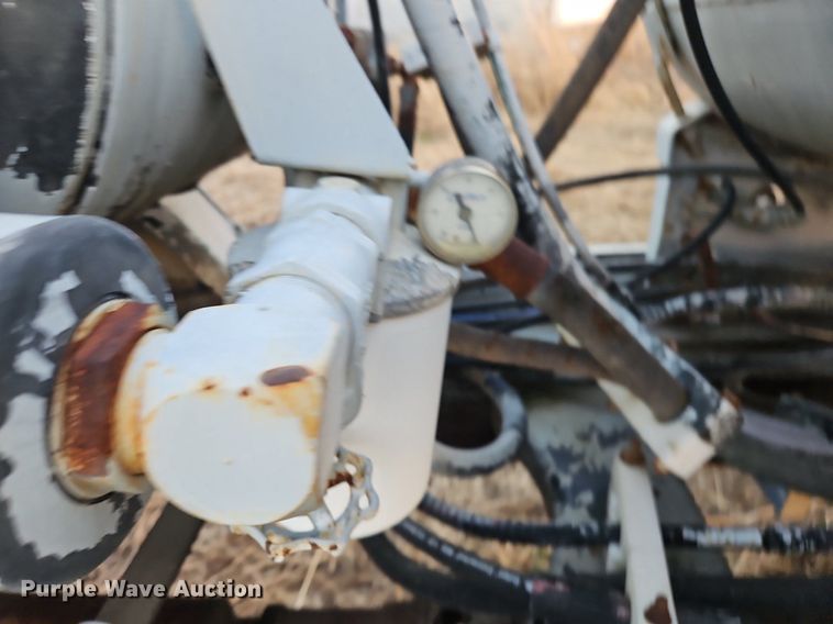 image for item NZ9053 1995 Ford L9000  ready mix truck