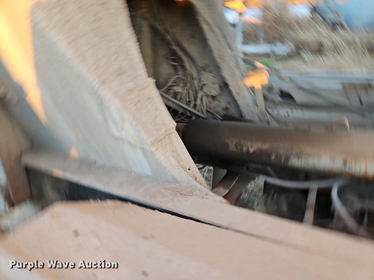 image for item NZ9053 1995 Ford L9000  ready mix truck