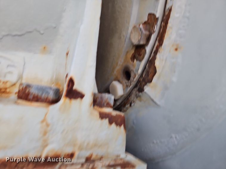 image for item NZ9053 1995 Ford L9000  ready mix truck