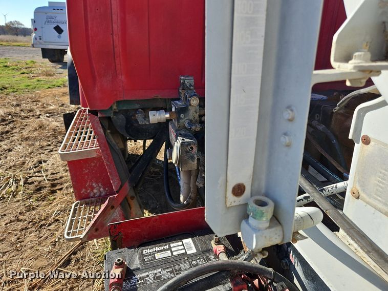 image for item NZ9053 1995 Ford L9000  ready mix truck