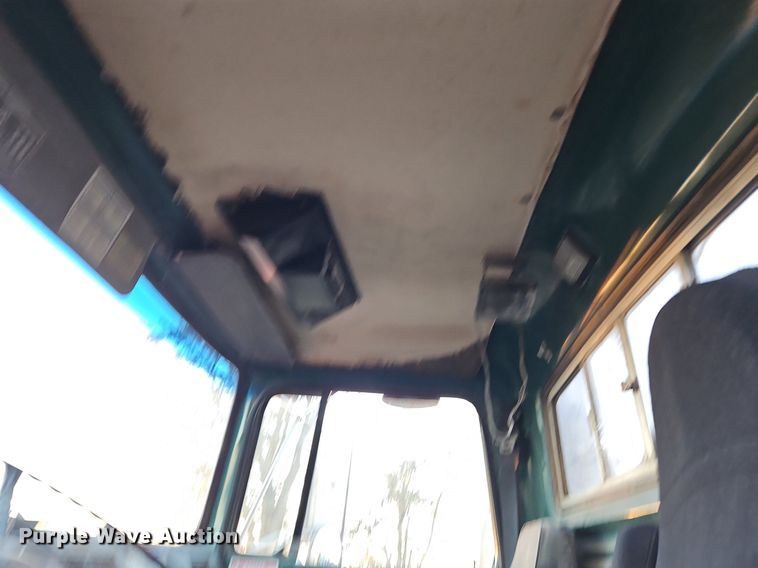 image for item NZ9053 1995 Ford L9000  ready mix truck