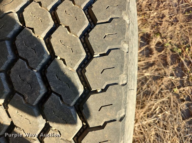 image for item NZ9053 1995 Ford L9000  ready mix truck