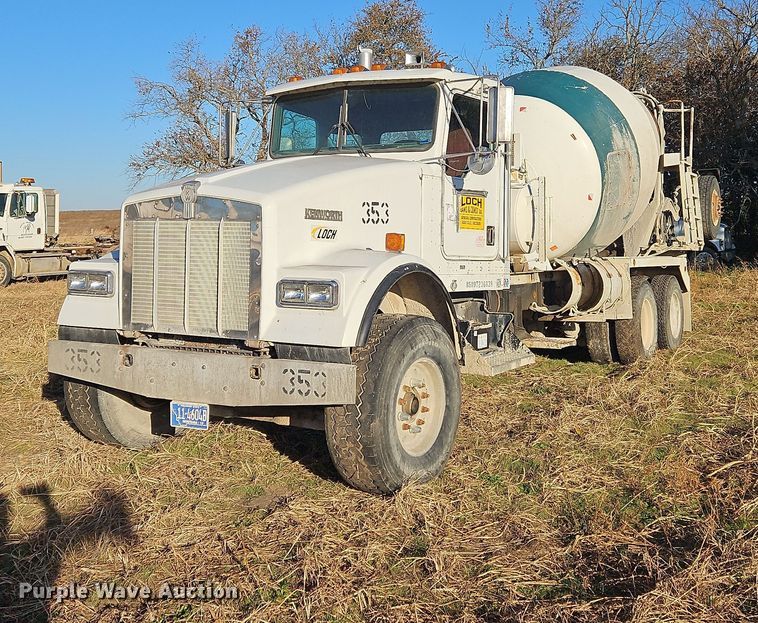 image for item NZ9054 (2) Kenworth trucks