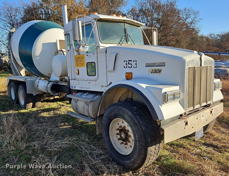 image for item NZ9054 (2) Kenworth trucks